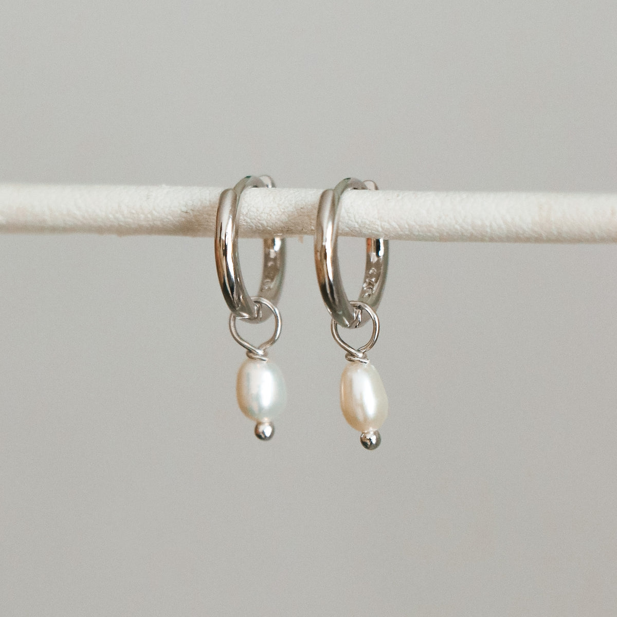 Boucles D'oreilles En Argent 925 Avec Perles Simples Et Plaqué Or - Modèle 2022 - Neuf Avec étiquettes