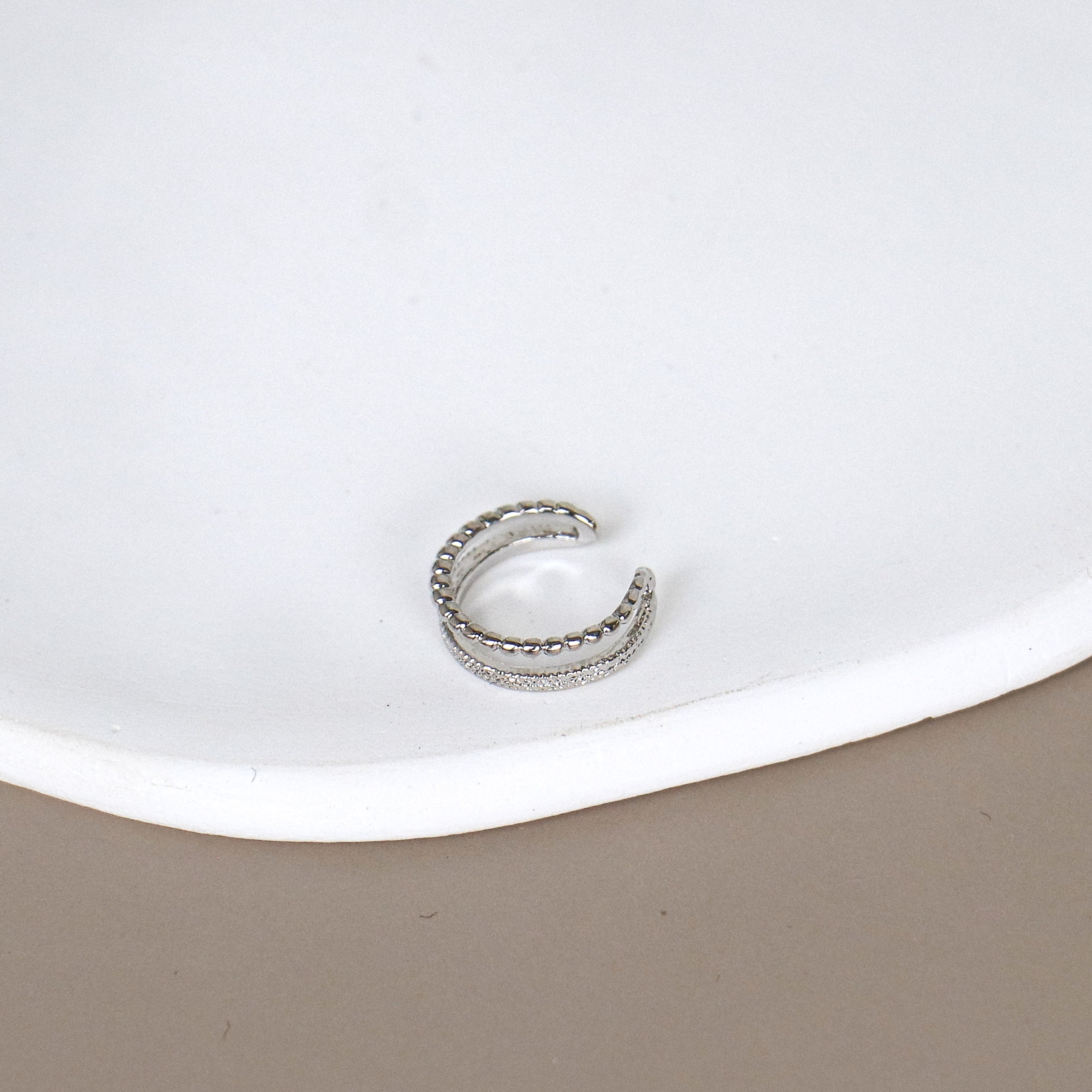 【HYERES LOR】Etincelle Silver antique ear cuff double IMG_9001.jpg?crop=center&