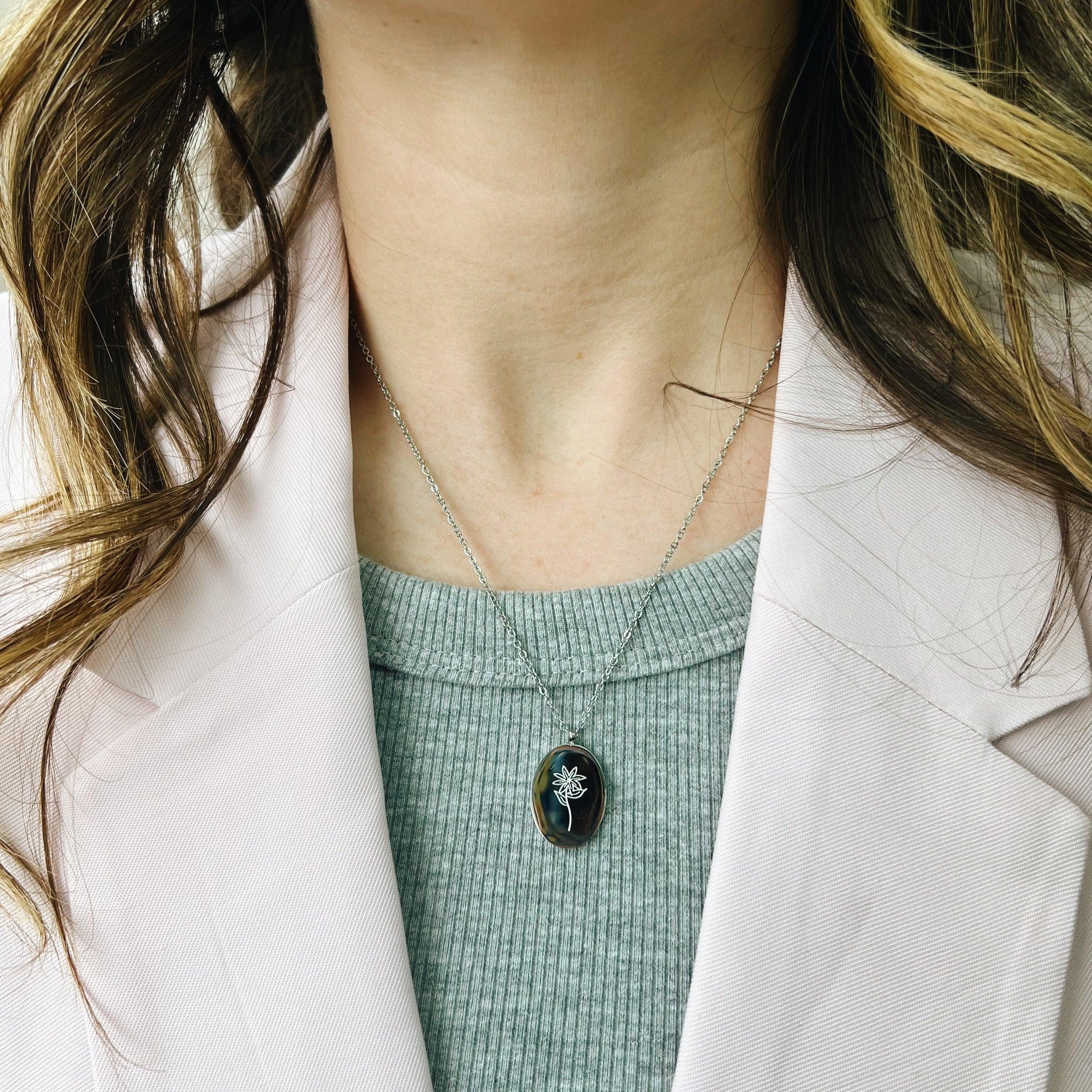 Les Fleurs - Mai - HoraceJewelry